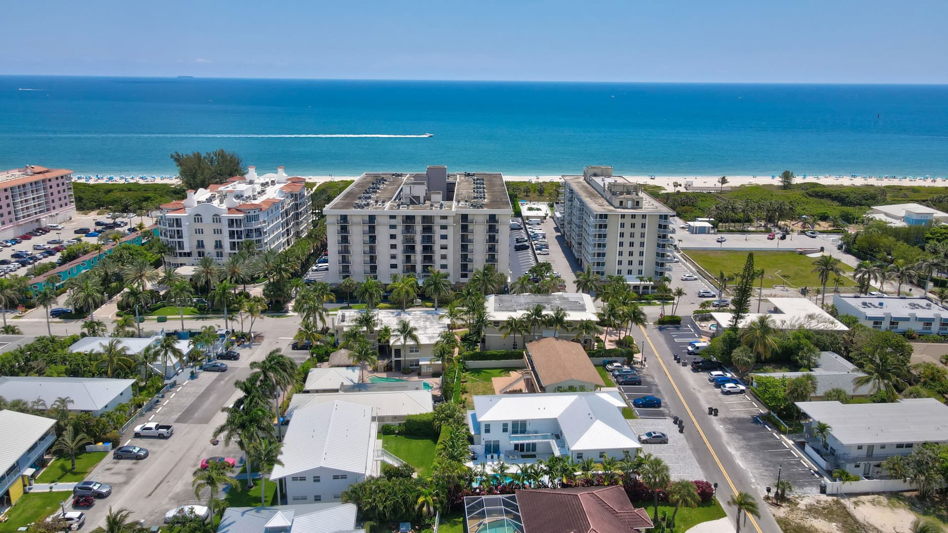 How to Find a Luxury Detox in Palm Beach That Accepts Private Insurance